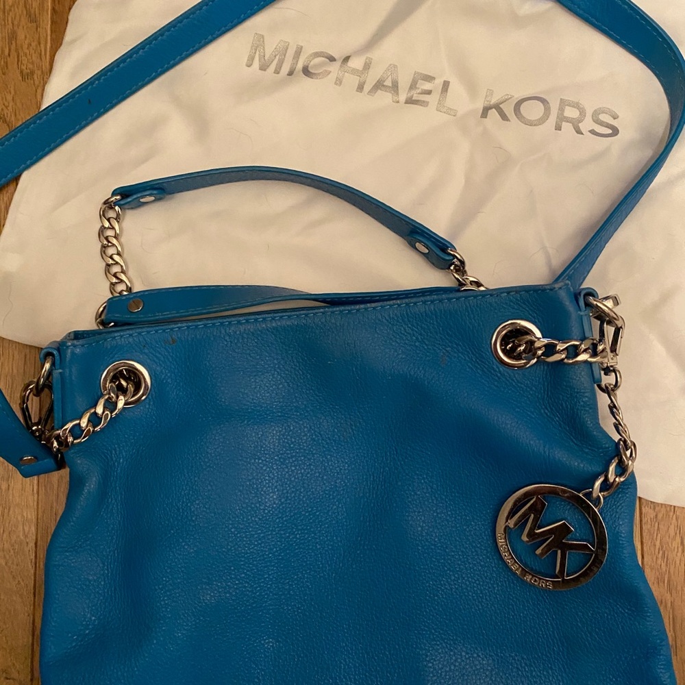 Beautiful Blue Michael Kors Hobo/Crossbody